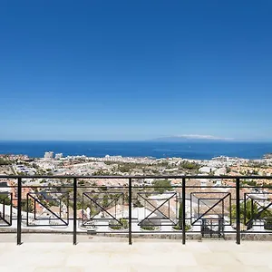 https://villa-la-tagora.adeje-hotels.com